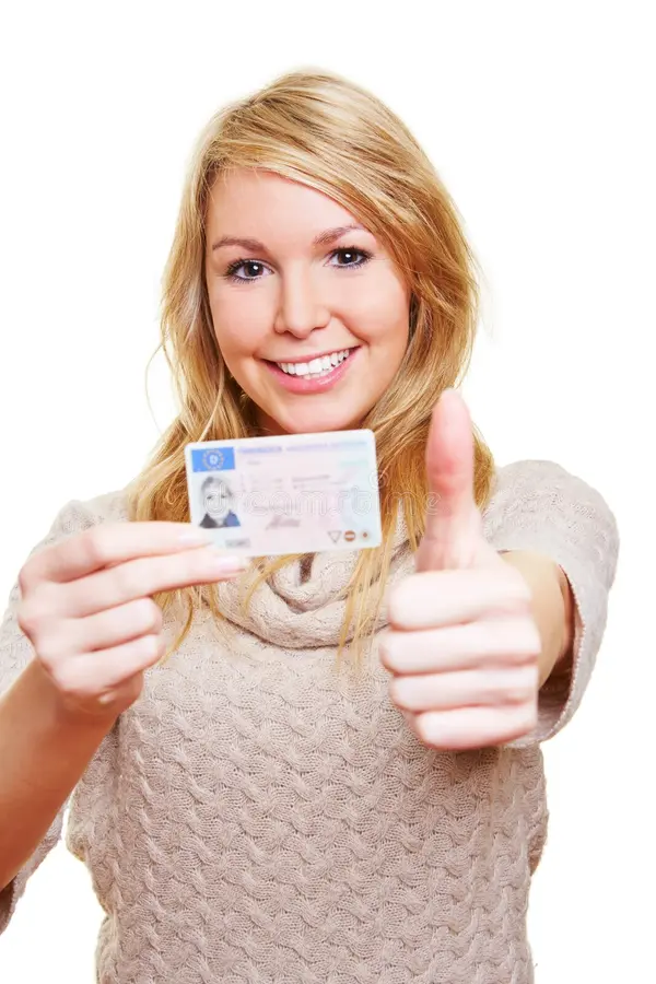 woman-drivers-licence-holding-28256221